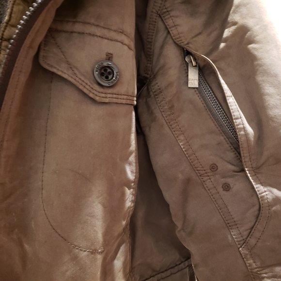 Men's Hugo Boss Brown Coat with Removable Inner Vest - Size 38R - Picture 4 of 10
